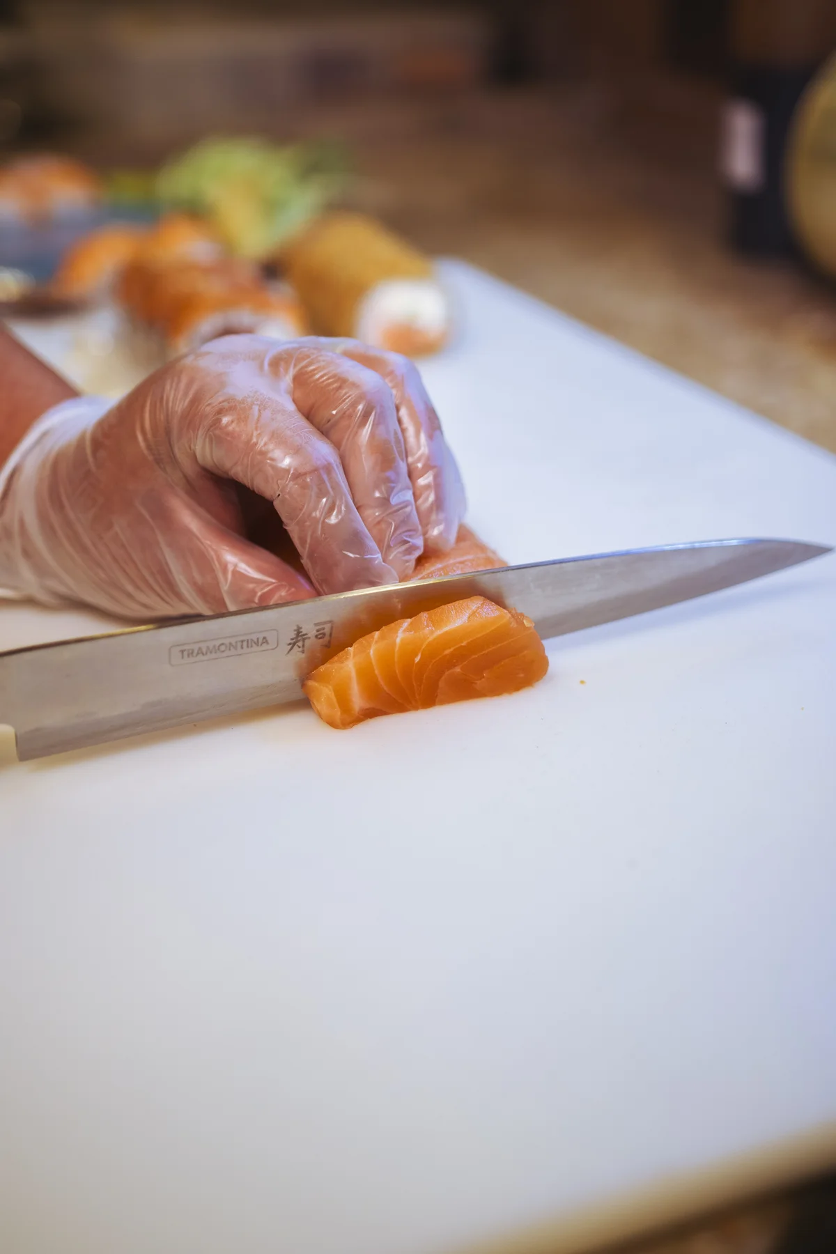 Preparo de sushi